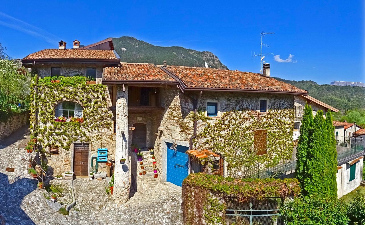 Apartament Rustico Colonna House By Gardadomusmea Vesio Zewnętrze zdjęcie